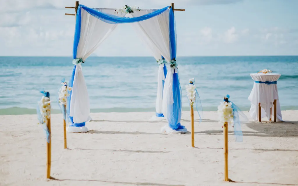 beach wedding preparation