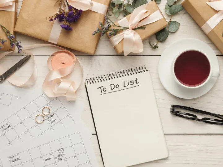 wedding-to-do-list-top-view-presentation