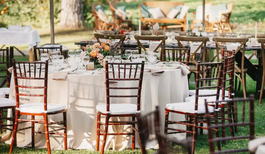 Boho-design-and-rustic-outdoor-wedding