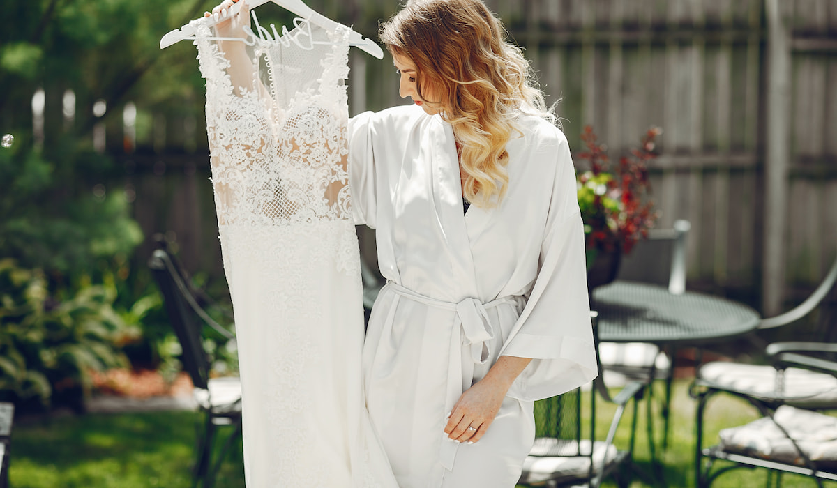 How Many Dresses Do Brides Wear? My White Sand Wedding