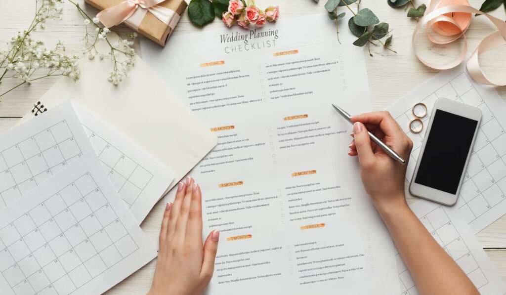 Wedding planner checklist and calendar 