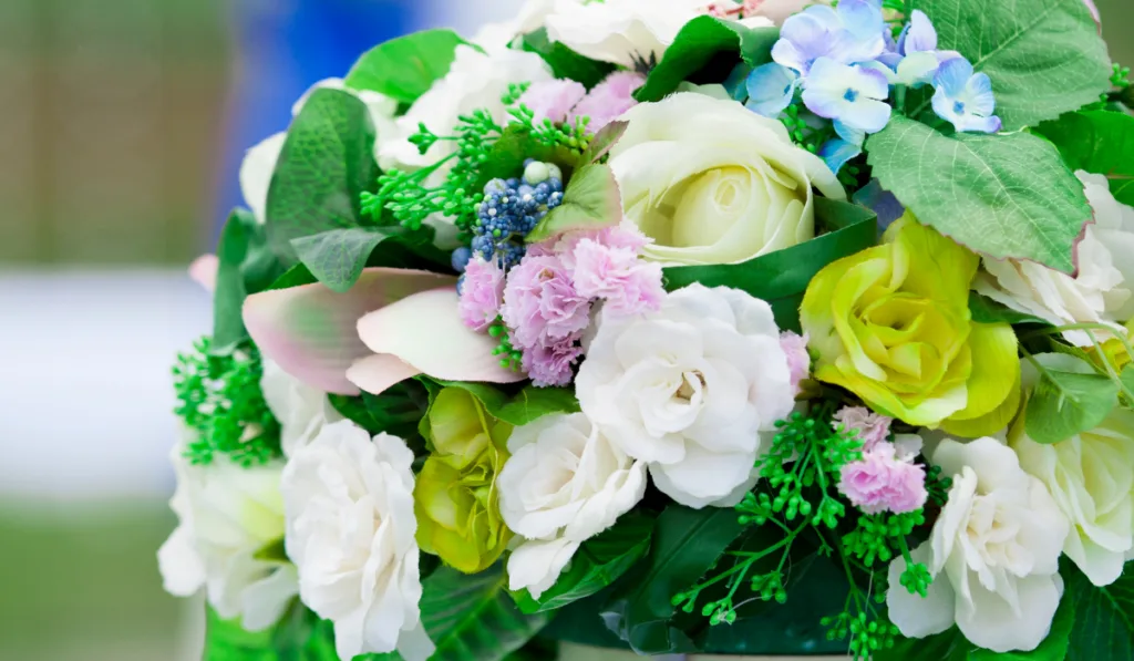 Beautiful wedding flower arrangement