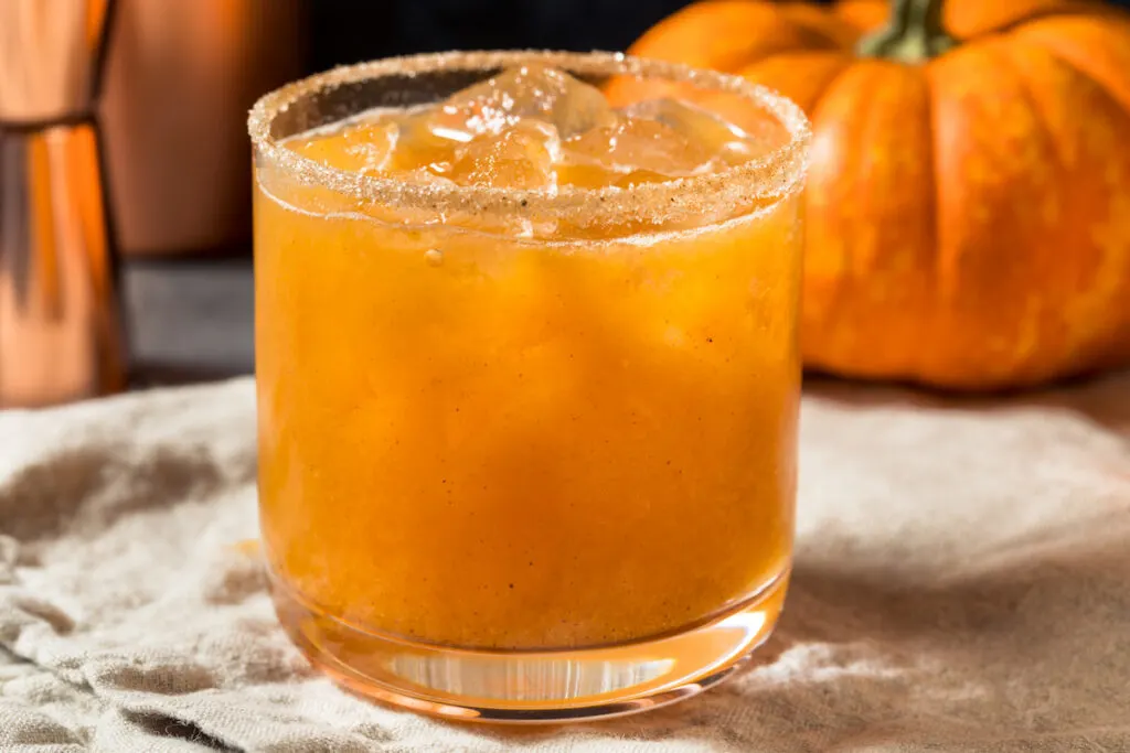 refreshing autumn pumpkin spice margarita 